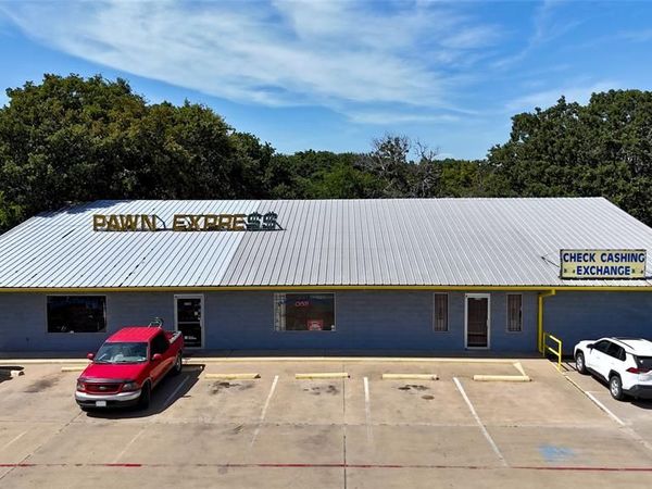 2106 W Main Street, Gun Barrel City, TX 75156