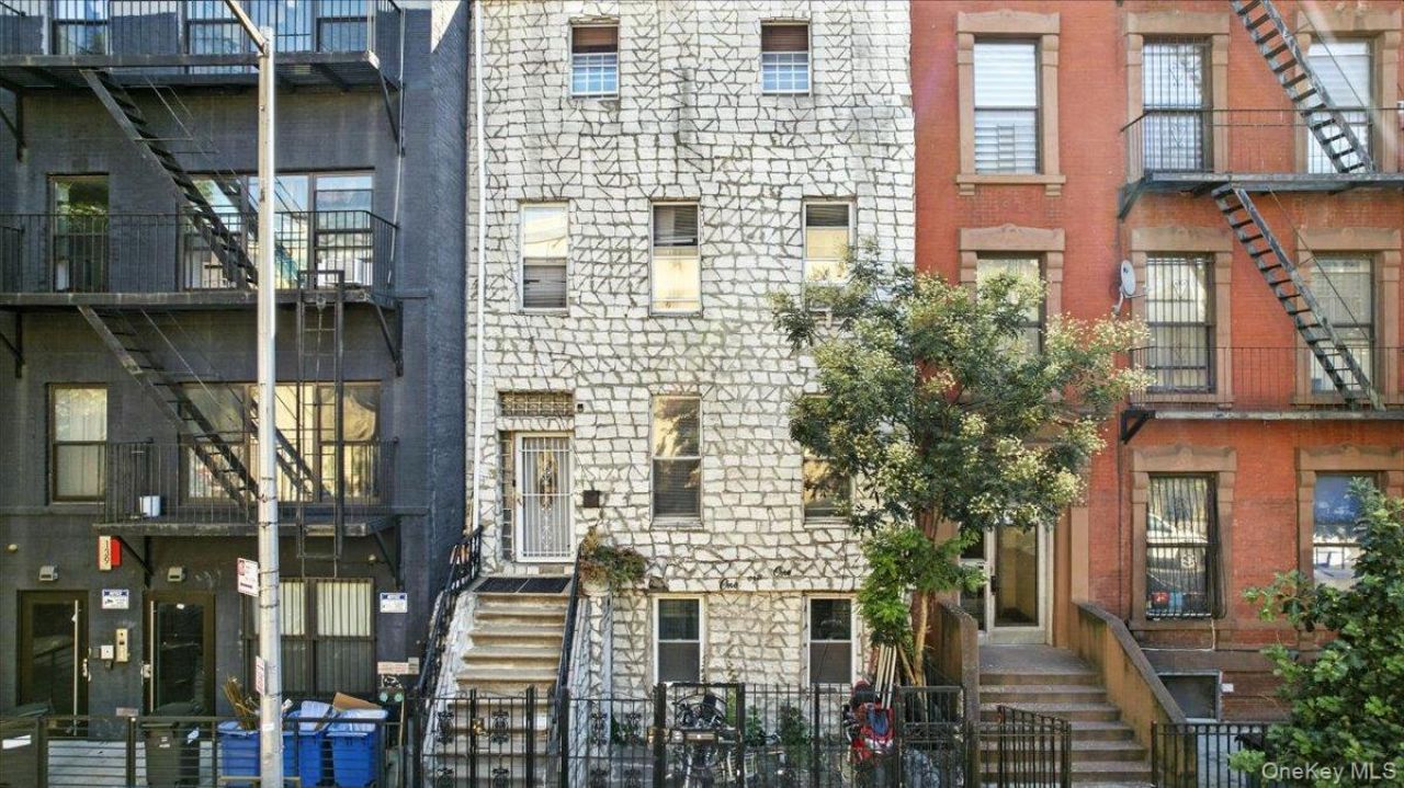 141 Marcus Garvey Boulevard, Brooklyn, NY 11206 Main Photo