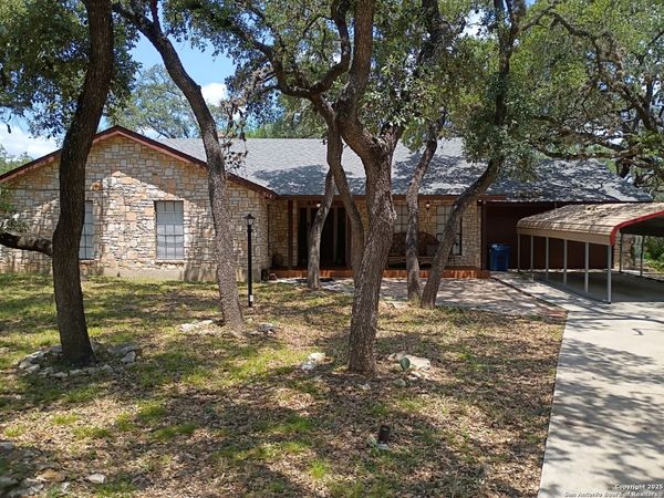 1401 Dezarae 4, San Antonio, TX 78253