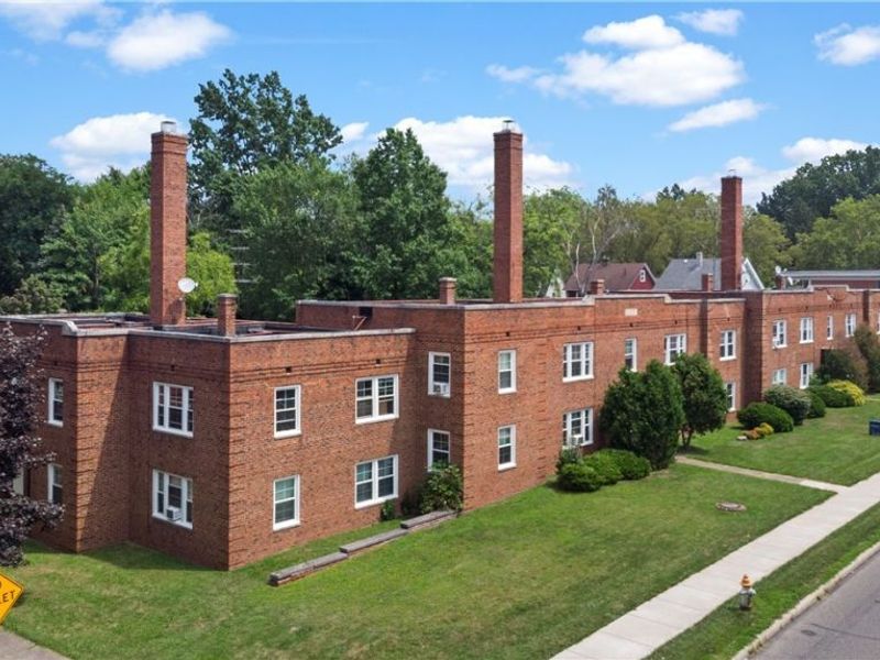 2521 Noble Road, Cleveland Heights, OH 44121 Photo 1