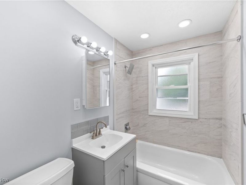 2521 Noble Road, Cleveland Heights, OH 44121 Photo 10
