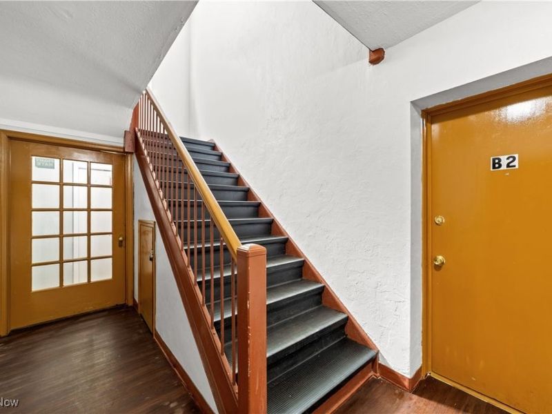 2521 Noble Road, Cleveland Heights, OH 44121 Photo 5