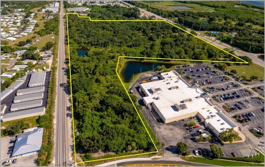 9757 N Us Highway 1, Sebastian, FL 32958 Photo