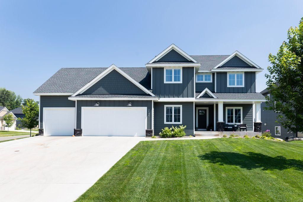 1130 Griffin Avenue, Mahtomedi, MN 55115