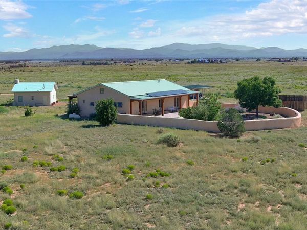 152 Turquoise Trail Court, Santa Fe, NM 87508