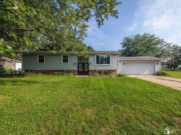 370 S Monroe Road, Blissfield, MI 49228