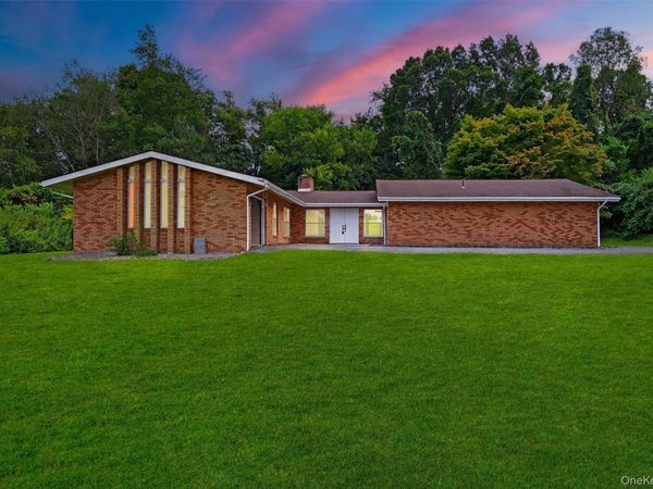 7 Penny Lane, Marlboro, NY 12542