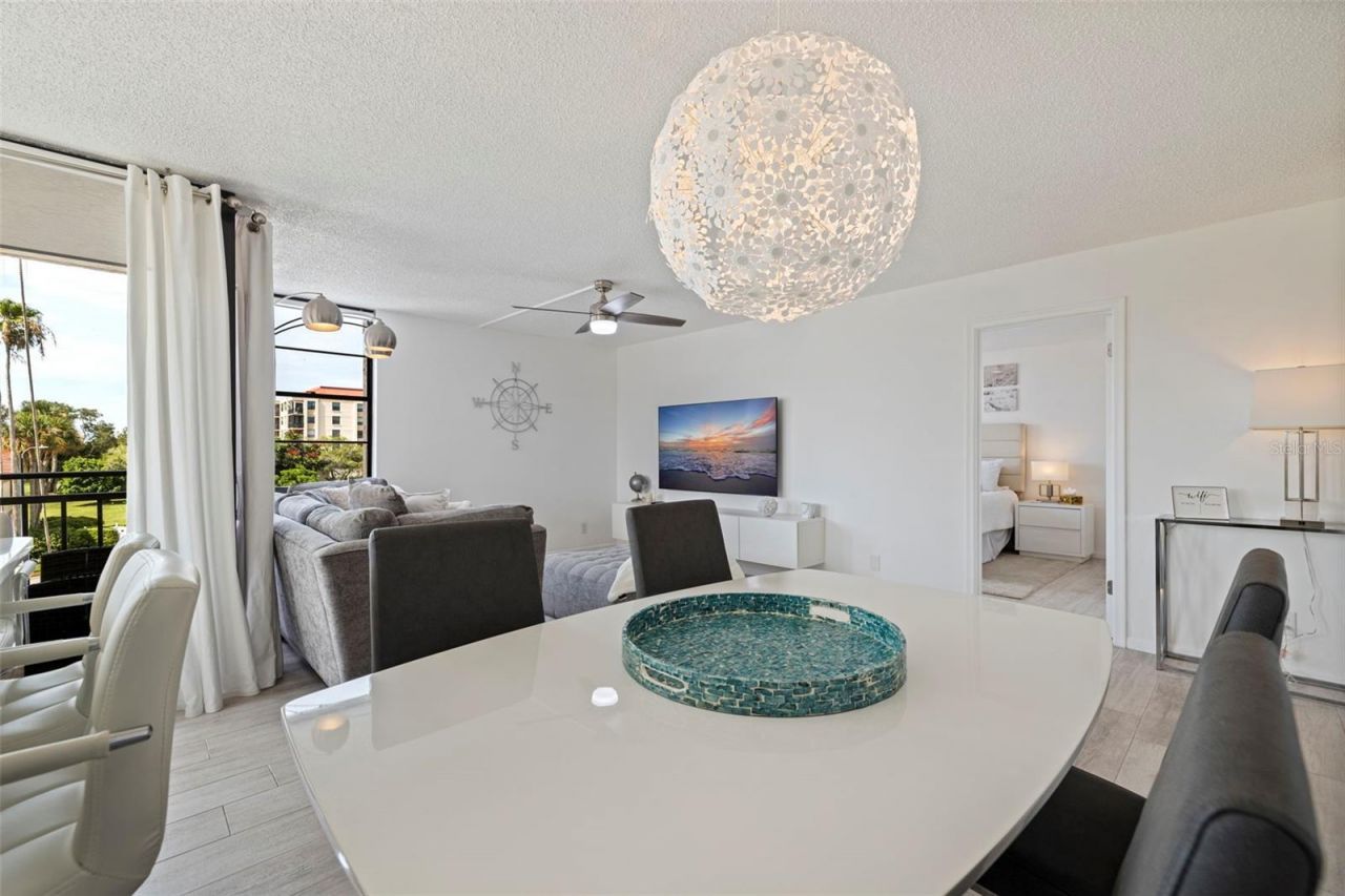 6145 Sun Boulevard, Unit 304, Saint Petersburg, FL 33715 Photo