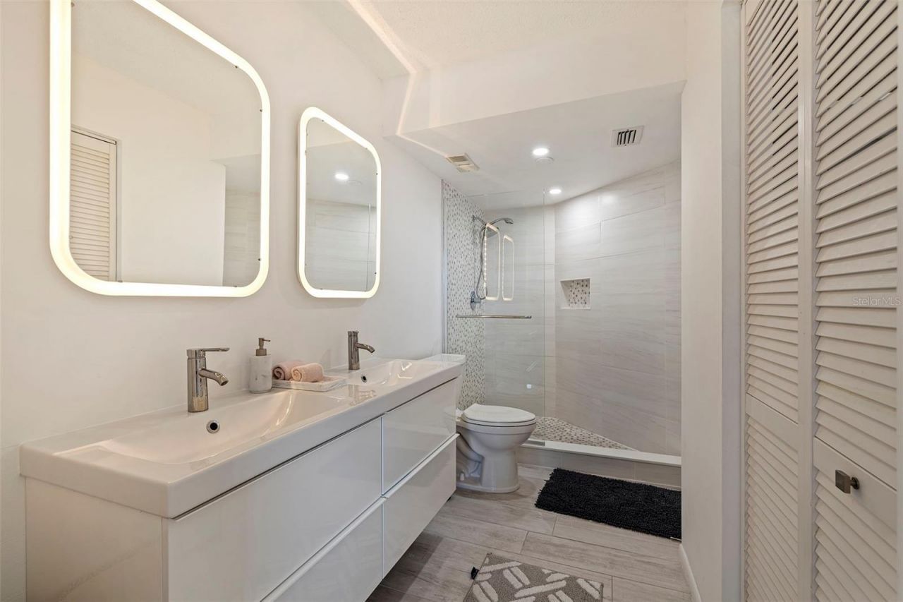 6145 Sun Boulevard, Unit 304, Saint Petersburg, FL 33715 Photo