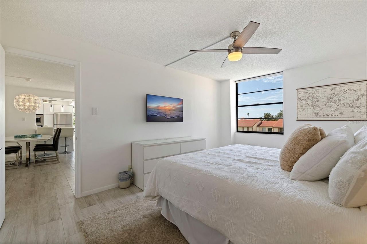 6145 Sun Boulevard, Unit 304, Saint Petersburg, FL 33715 Photo