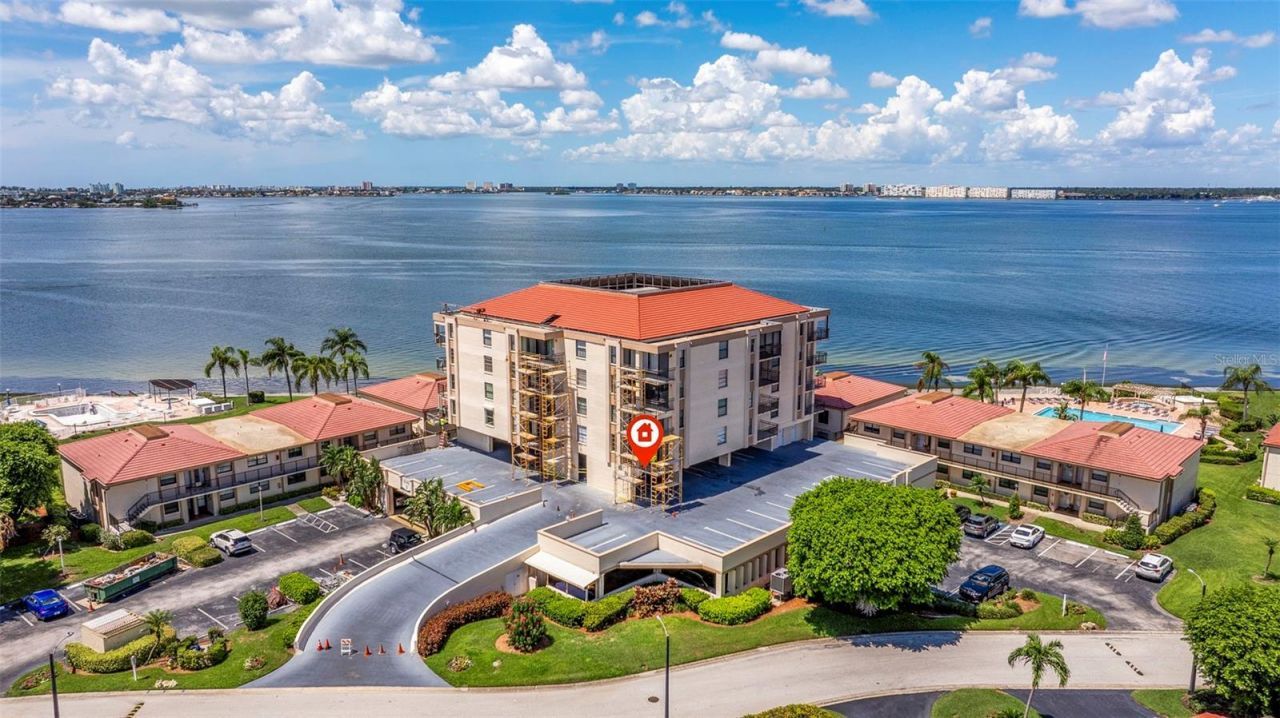 6145 Sun Boulevard, Unit 304, Saint Petersburg, FL 33715 Photo
