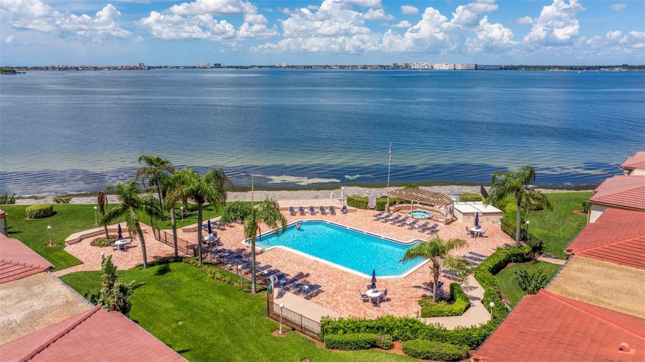 6145 Sun Boulevard, Unit 304, Saint Petersburg, FL 33715 Photo