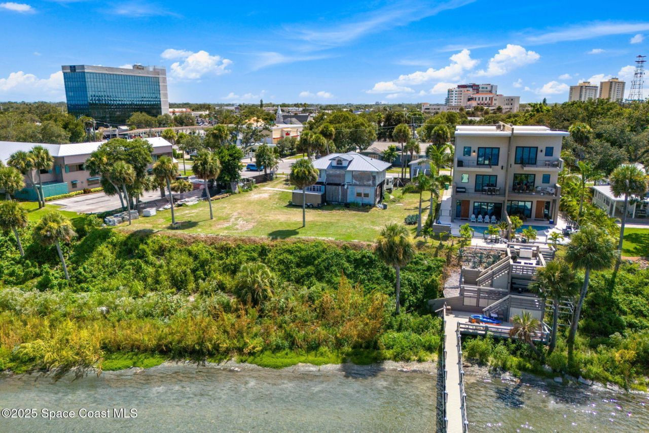 1811 Riverview Drive, Melbourne, FL 32901 Photo