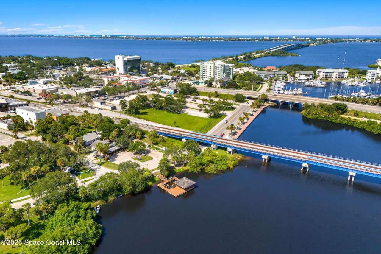 1811 Riverview Drive, Melbourne, FL 32901 Photo