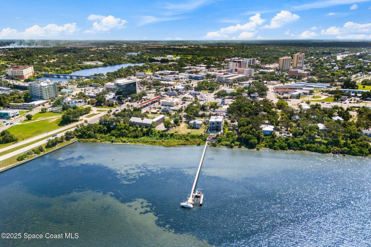 1811 Riverview Drive, Melbourne, FL 32901 Photo