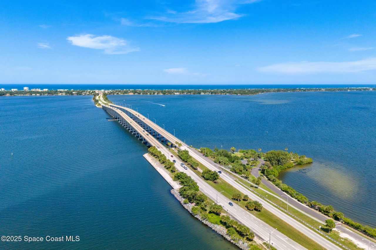1811 Riverview Drive, Melbourne, FL 32901 Photo