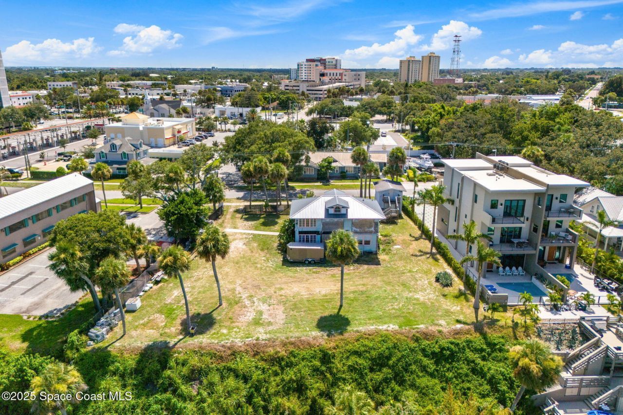 1811 Riverview Drive, Melbourne, FL 32901 Photo