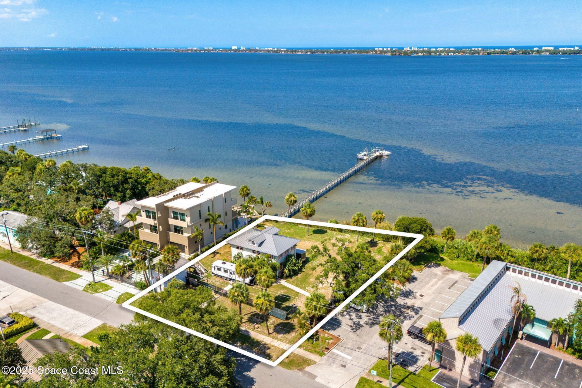 1811 Riverview Drive, Melbourne, FL 32901 Photo