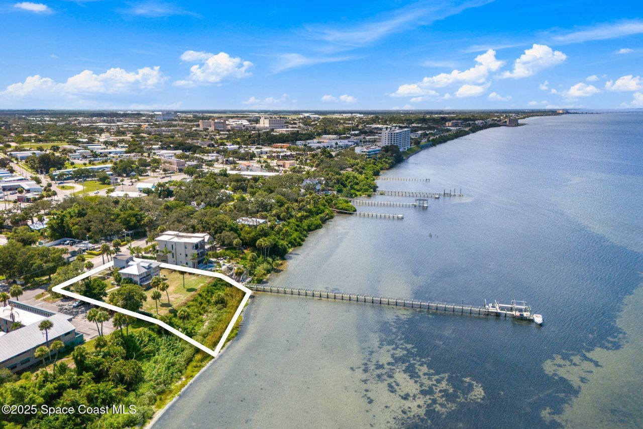 1811 Riverview Drive, Melbourne, FL 32901 Photo