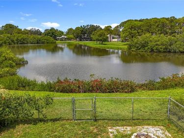 125 MYSTIC LAKE TERRACE N, ST PETERSBURG, FL 33702