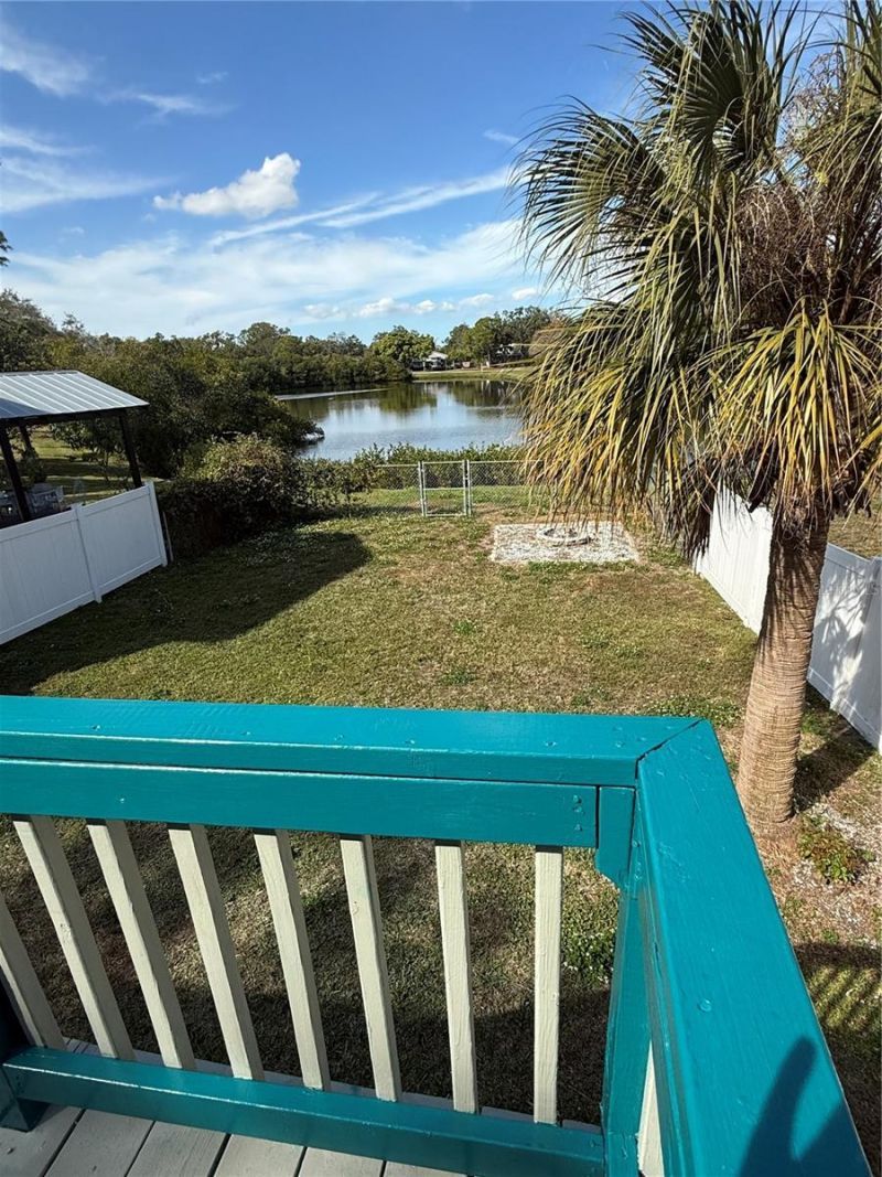 125 Mystic Lake Terrace N, Saint Petersburg, FL 33702 Photo