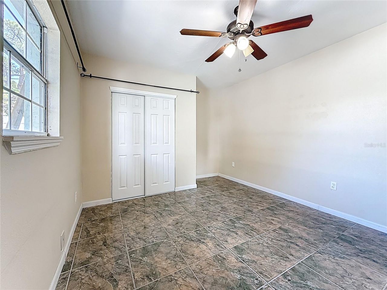 125 Mystic Lake Terrace N, Saint Petersburg, FL 33702 Photo