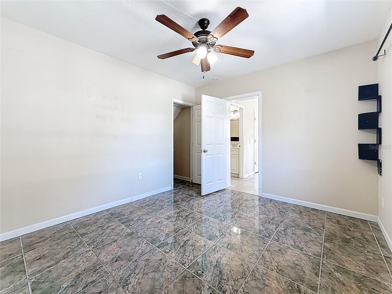 125 Mystic Lake Terrace N, Saint Petersburg, FL 33702 Photo