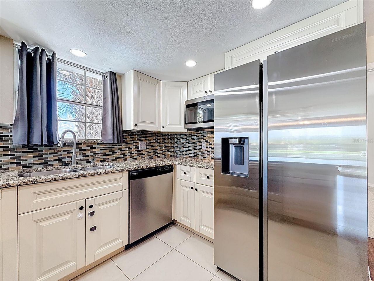 125 Mystic Lake Terrace N, Saint Petersburg, FL 33702 Photo