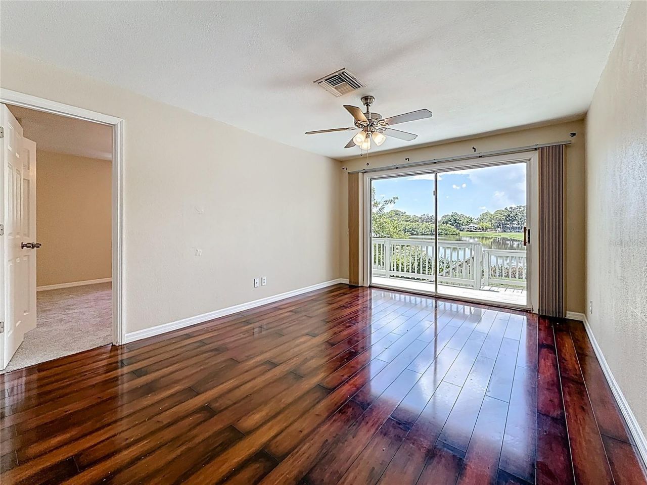 125 Mystic Lake Terrace N, Saint Petersburg, FL 33702 Photo