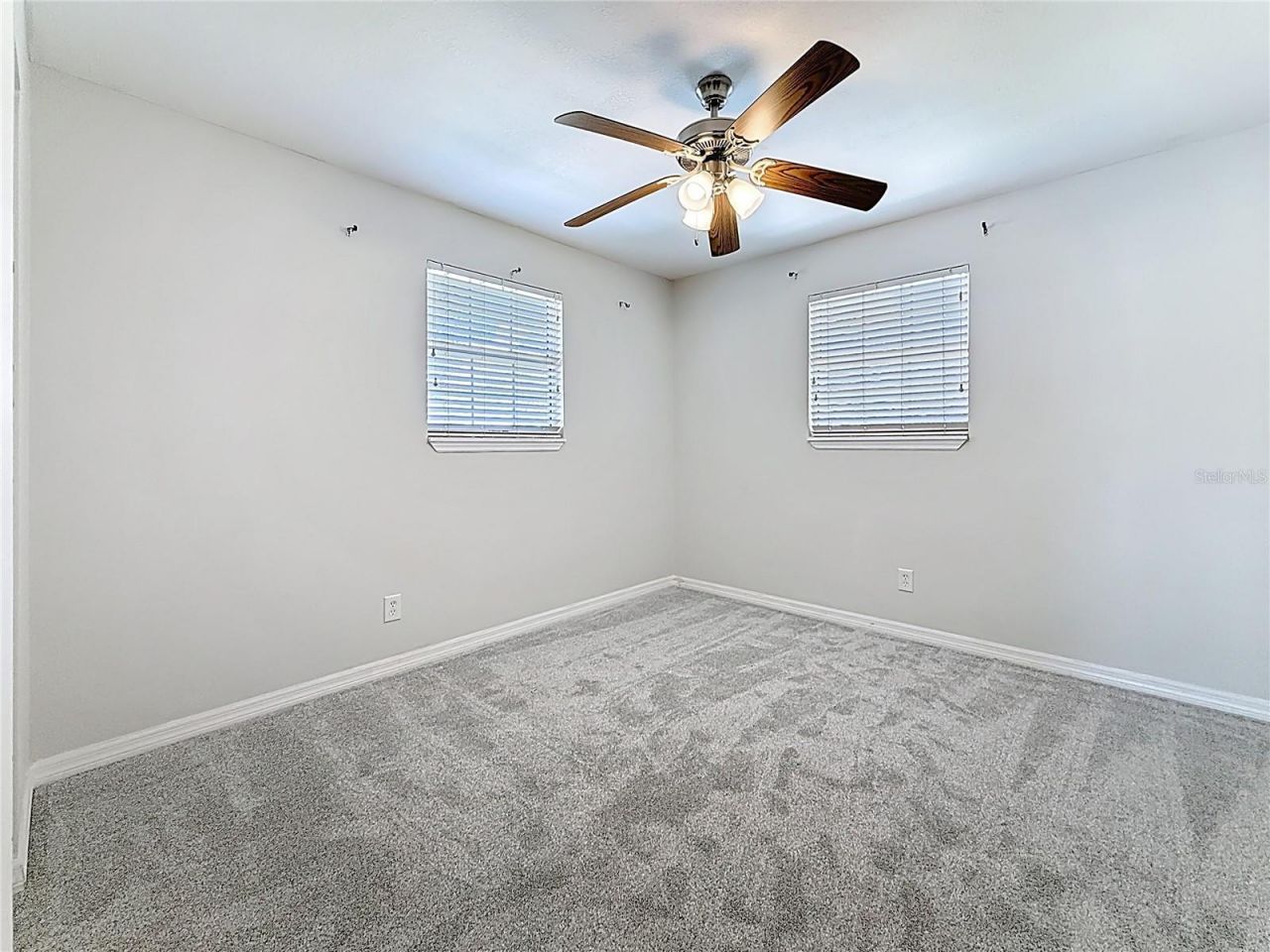 125 Mystic Lake Terrace N, Saint Petersburg, FL 33702 Photo