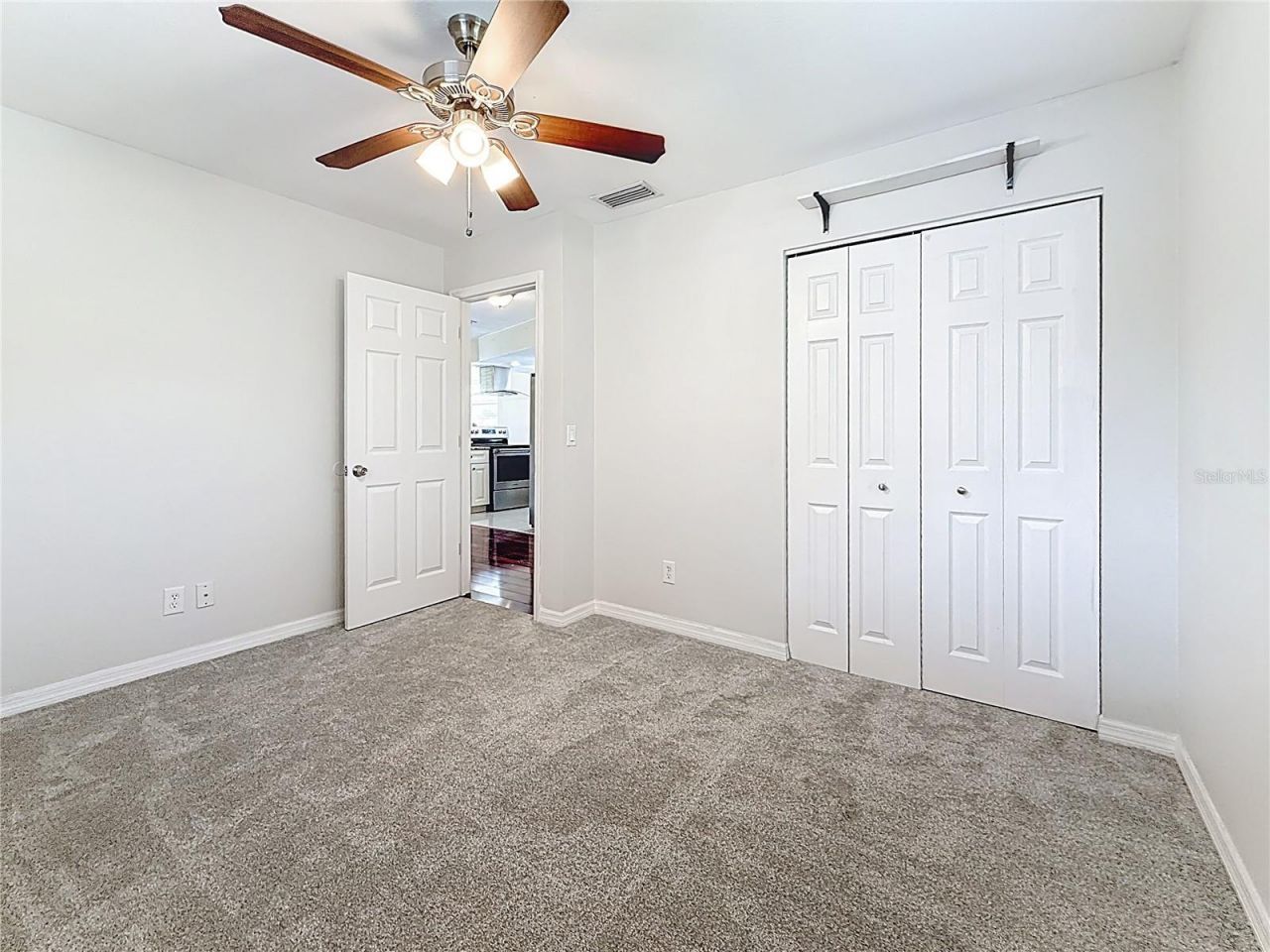 125 Mystic Lake Terrace N, Saint Petersburg, FL 33702 Photo