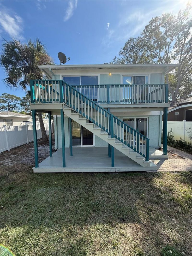 125 Mystic Lake Terrace N, Saint Petersburg, FL 33702 Photo