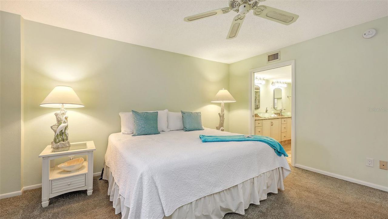 8779 Midnight Pass Road, Unit 401H, Sarasota, FL 34242 Photo