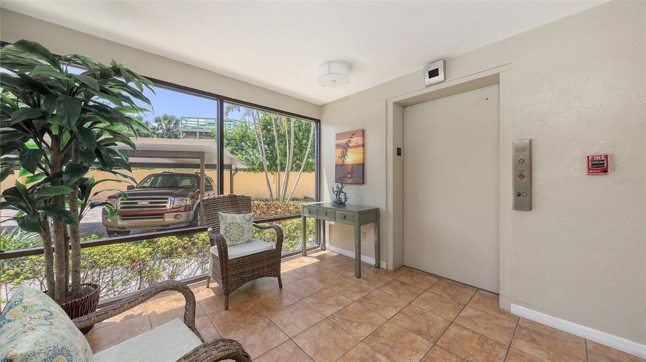 8779 Midnight Pass Road, Unit 401H, Sarasota, FL 34242 Photo