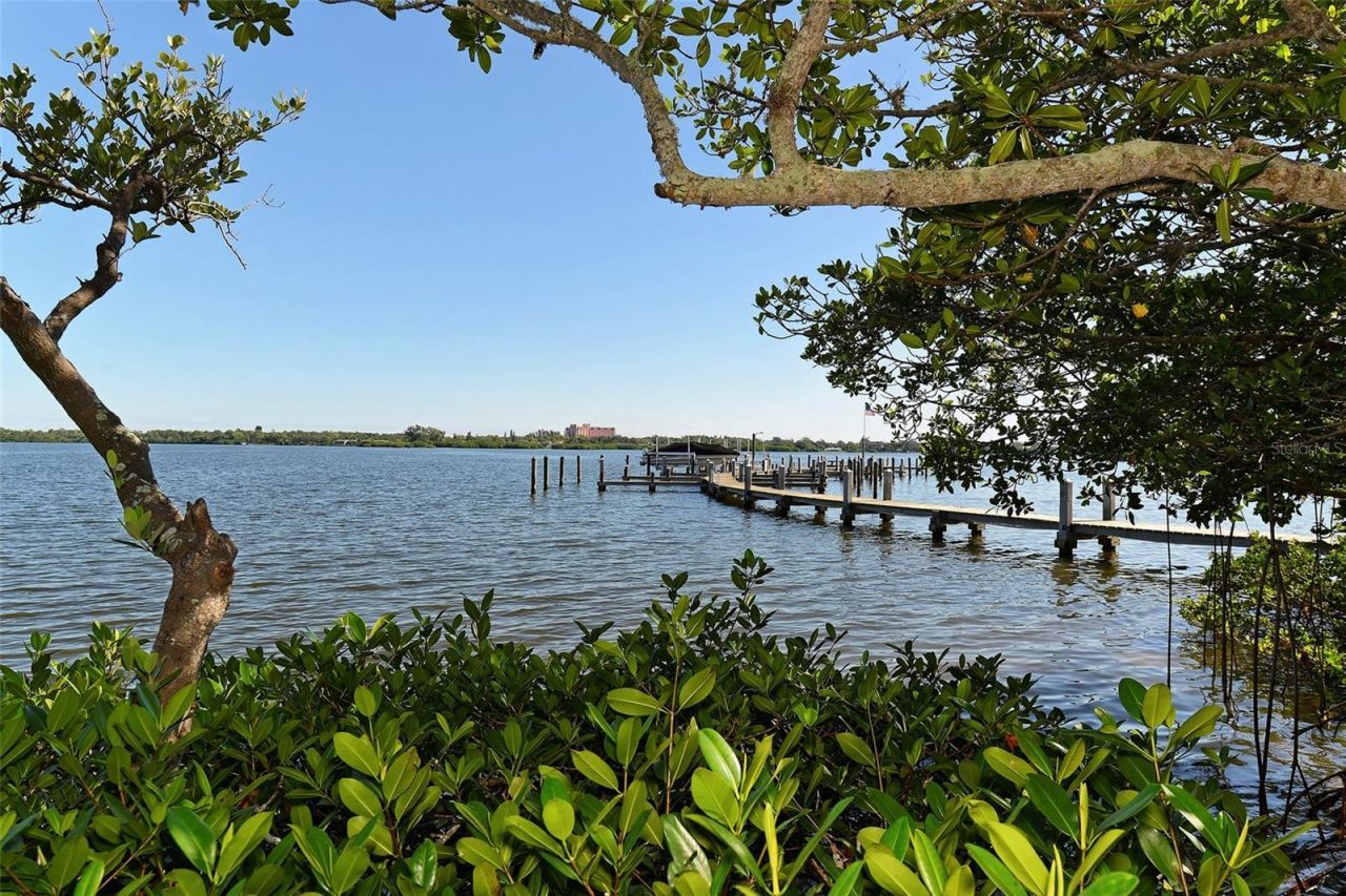 8779 Midnight Pass Road, Unit 401H, Sarasota, FL 34242 Photo