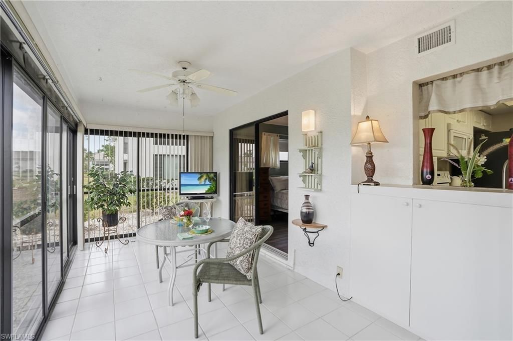 5905 Trailwinds Dr, Unit 816, Fort Myers, FL 33907 Photo