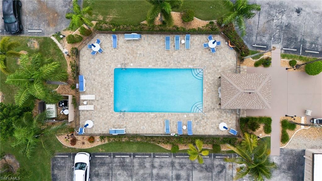 5905 Trailwinds Dr, Unit 816, Fort Myers, FL 33907 Photo
