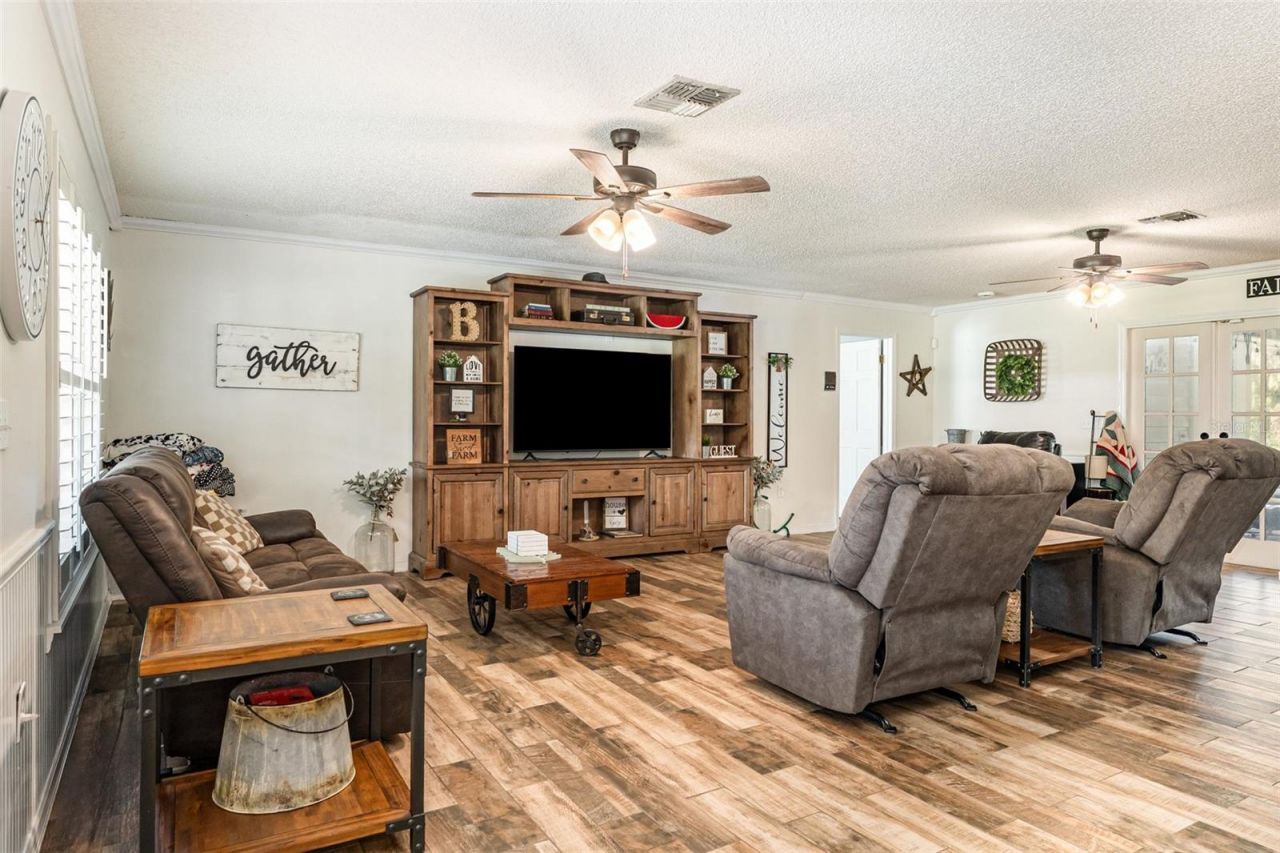 204 S Orange Avenue, Fort Meade, FL 33841 Photo