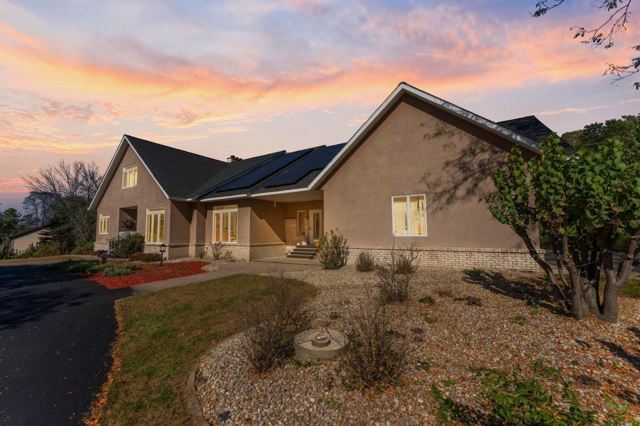 2345 S Oak Drive, Red Wing, MN 55066