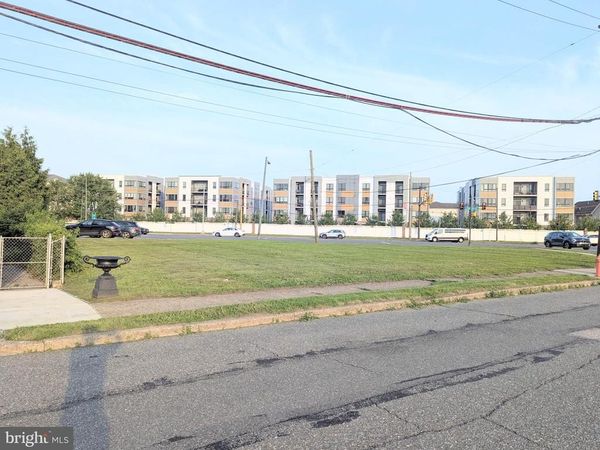 PHILADELPHIA, PA 19145