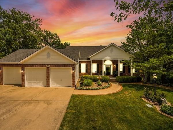 8211 NW High Point Drive, Weatherby Lake, MO 64152