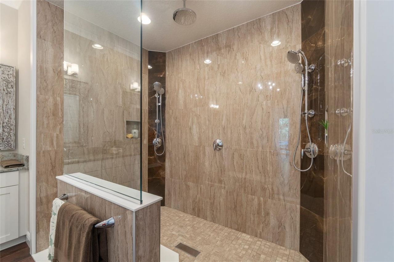 1202 Fiesta Key Circle, Lady Lake, FL 32159 Photo