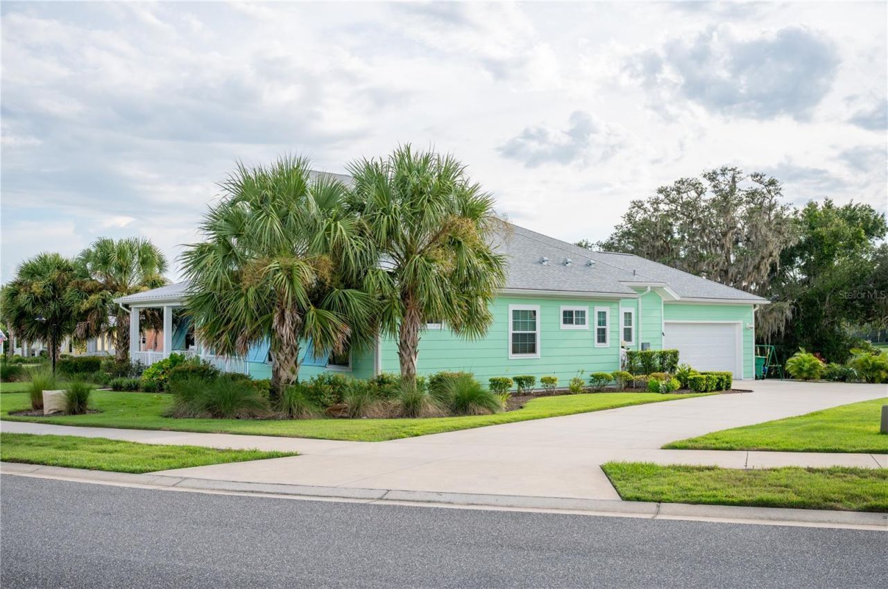 1202 Fiesta Key Circle, Lady Lake, FL 32159 Photo