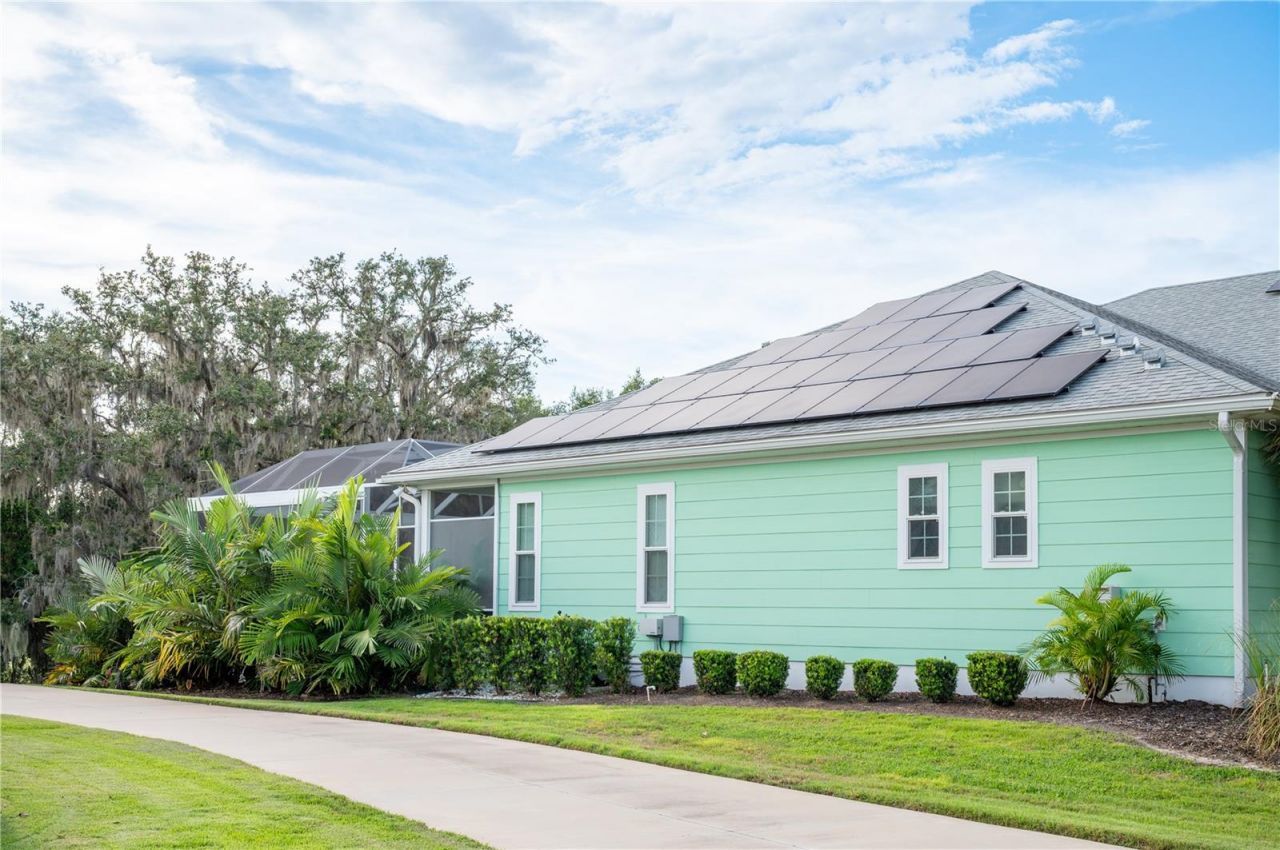 1202 Fiesta Key Circle, Lady Lake, FL 32159 Photo