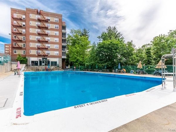 1 Balint Drive, Unit 661, Yonkers, NY 10710