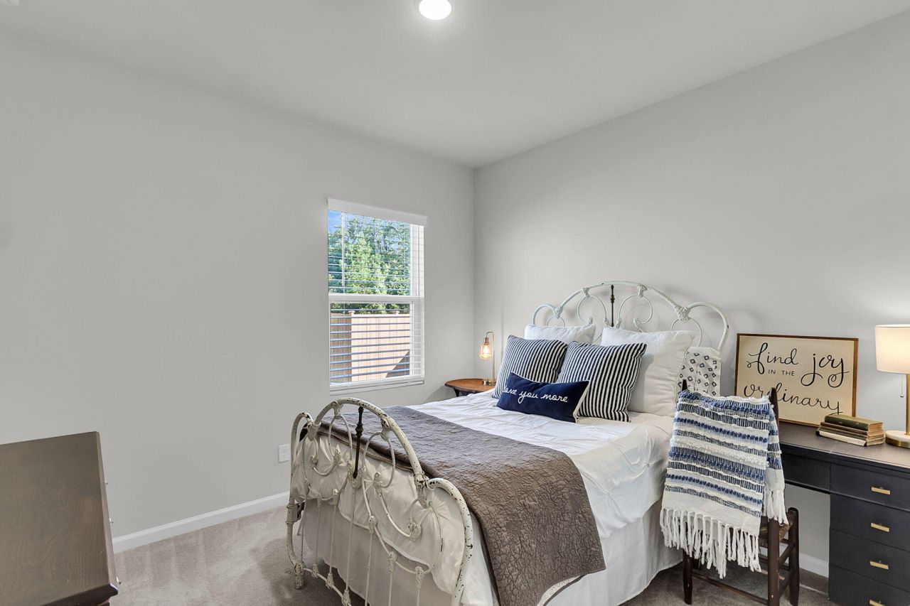 259 W Bradford Pointe Drive Photo 20