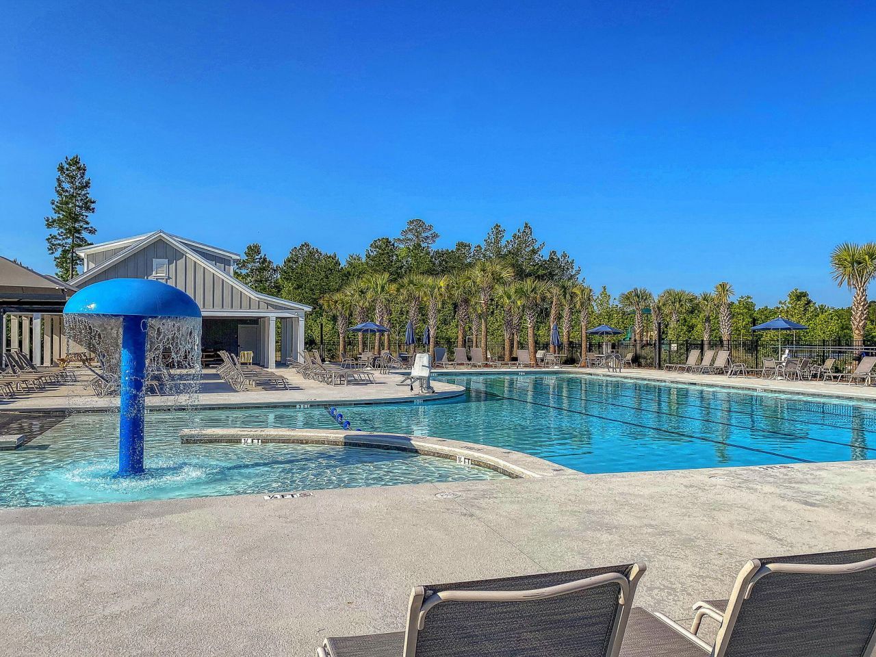 259 W Bradford Pointe Drive Photo 32