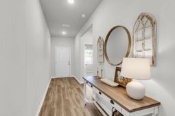 259 W Bradford Pointe Drive photo 4