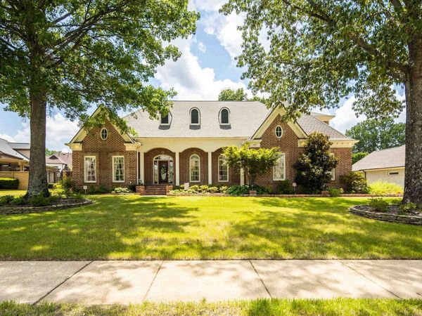609 RIDGE PEAKS DR, Collierville, TN 38017