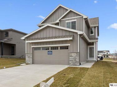 11316 N 161 Avenue, Bennington, NE 68007